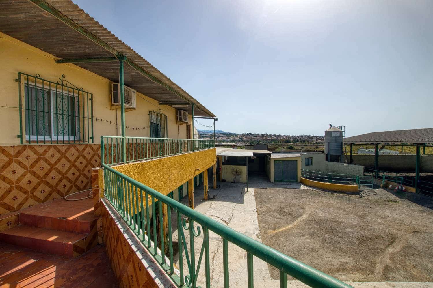 4 chambre Finca/Maison de Campagne à vendre à Torre del Mar avec piscine - 890 000 € (Ref: 10011819)