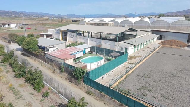 4 chambre Finca/Maison de Campagne à vendre à Torre del Mar, Vélez-Málaga avec piscine - 890 000 € (Ref: 10011819)