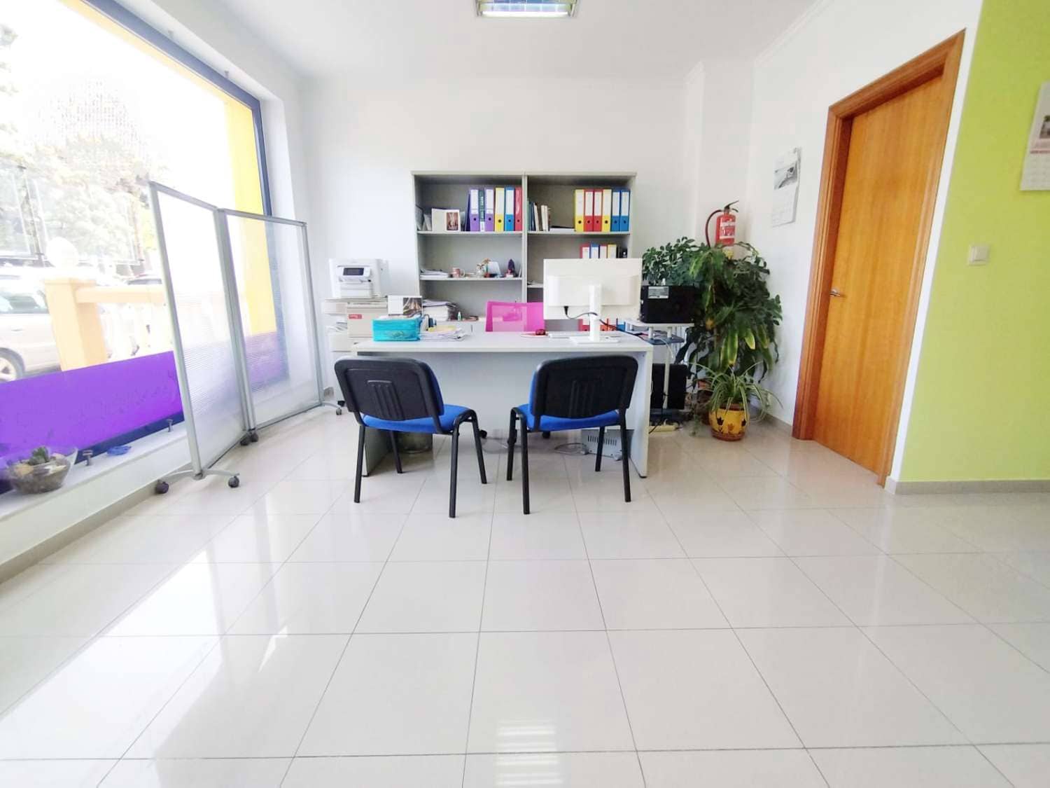 Commercial for sale in Velez-Malaga - € 86,000 (Ref: 10011820)