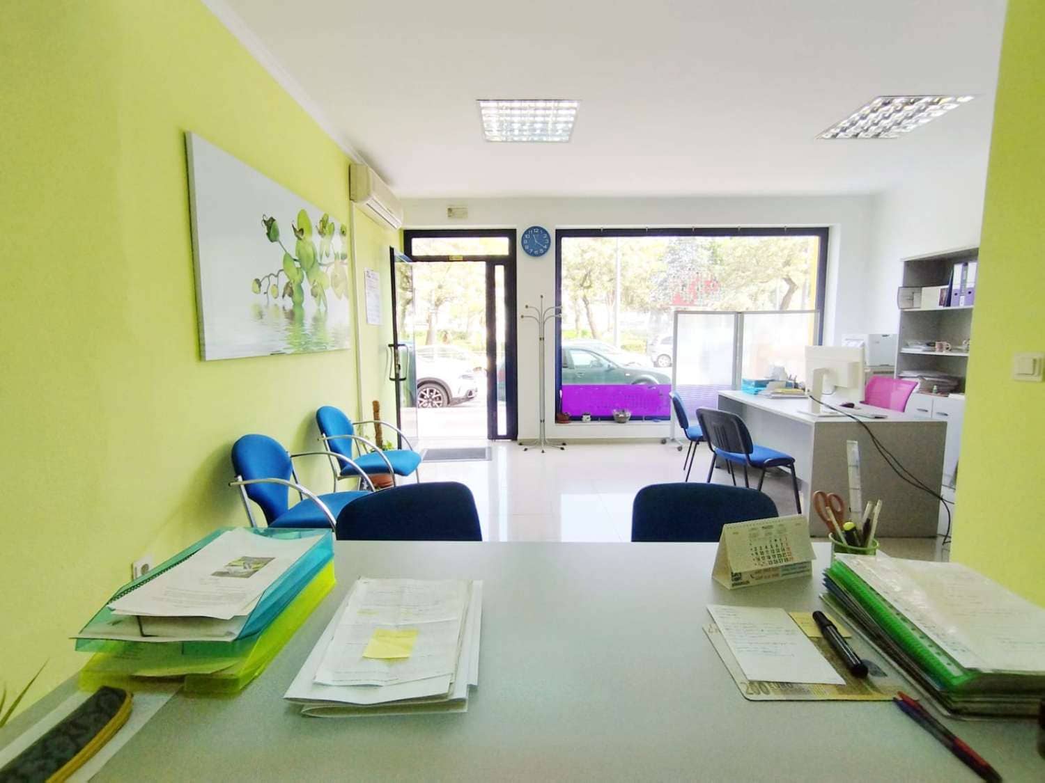 Commercial for sale in Velez-Malaga - € 86,000 (Ref: 10011820)