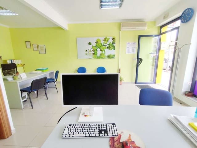 Commercieel te koop in Vélez-Málaga - € 86.000 (Ref: 10011820)