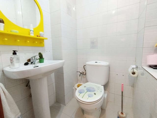 Commercieel te koop in Vélez-Málaga - € 86.000 (Ref: 10011820)