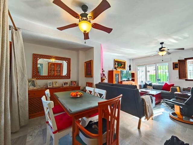 4 bedroom Terraced Villa for sale in Torre del Mar, Vélez-Málaga with pool garage - € 474,000 (Ref: 10011821)
