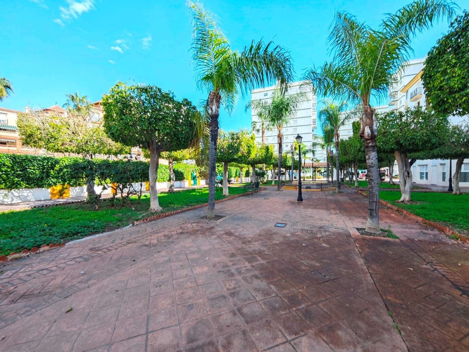 4 bedroom Terraced Villa for sale in Torre del Mar with pool garage - € 474,000 (Ref: 10011821)