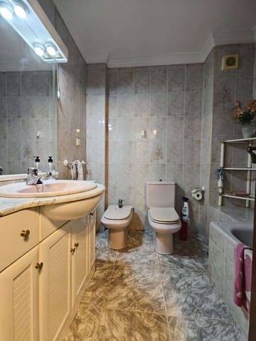 3 slaapkamer Flat te koop in Torre del Mar, Vélez-Málaga met zwembad - € 309.000 (Ref: 10011822)
