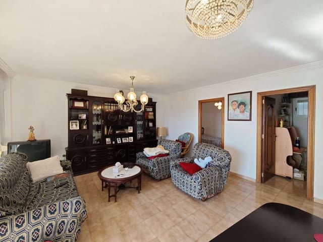 3 slaapkamer Flat te koop in Torre del Mar, Vélez-Málaga met zwembad - € 309.000 (Ref: 10011822)