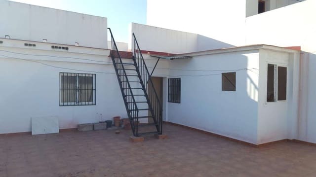 4 bedroom Townhouse for sale in Algarrobo with garage - € 250,000 (Ref: 10011823)