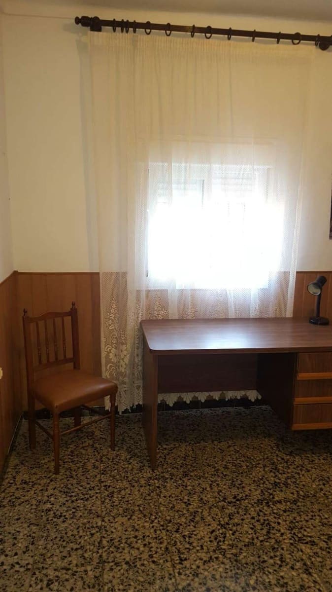 4 bedroom Townhouse for sale in Algarrobo with garage - € 250,000 (Ref: 10011823)