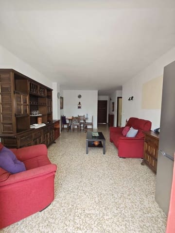 2 bedroom Flat for sale in Torre del Mar, Vélez-Málaga with pool - € 270,000 (Ref: 10011824)