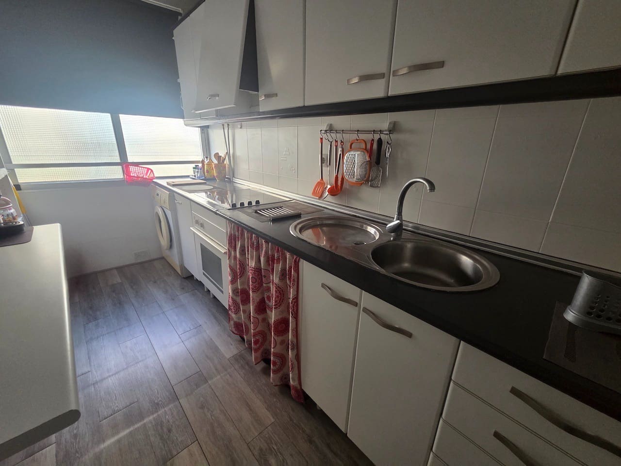 2 bedroom Flat for sale in Torre del Mar - € 250,000 (Ref: 10011825)