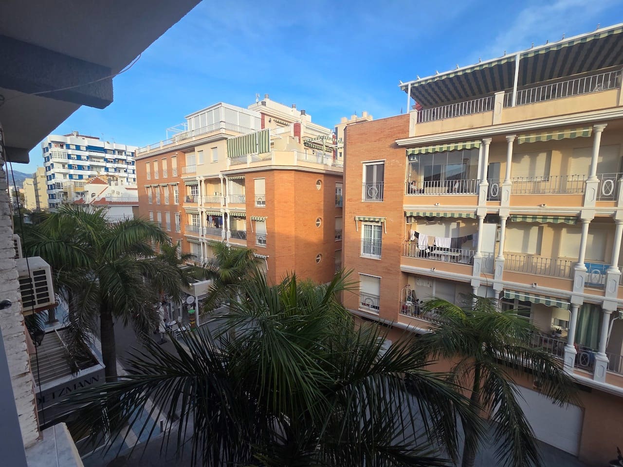 2 bedroom Flat for sale in Torre del Mar - € 250,000 (Ref: 10011825)