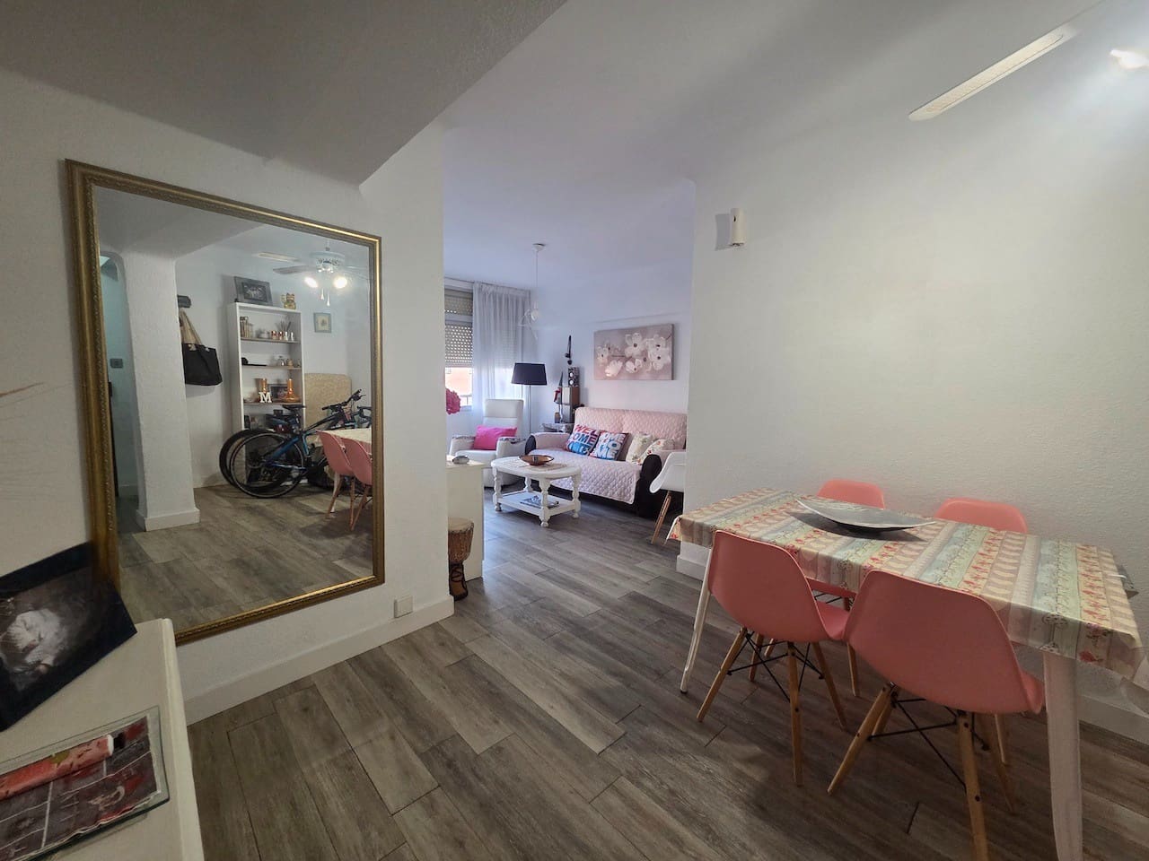 2 bedroom Flat for sale in Torre del Mar - € 250,000 (Ref: 10011825)