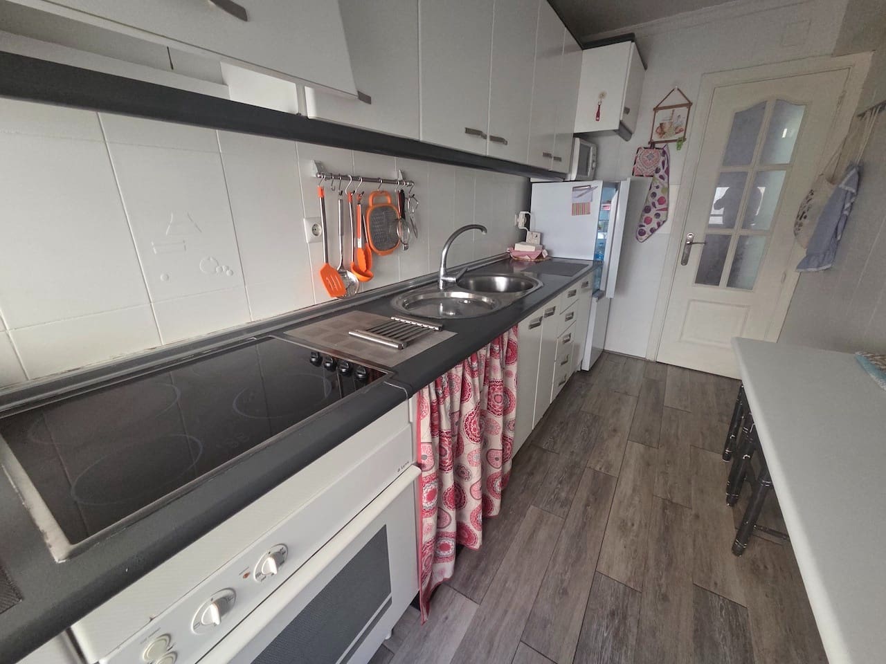 2 bedroom Flat for sale in Torre del Mar - € 250,000 (Ref: 10011825)