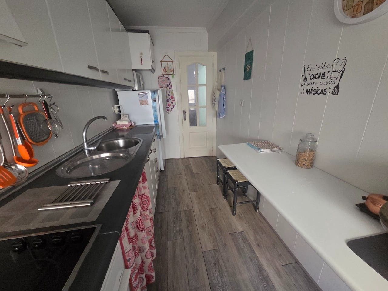 2 bedroom Flat for sale in Torre del Mar - € 250,000 (Ref: 10011825)
