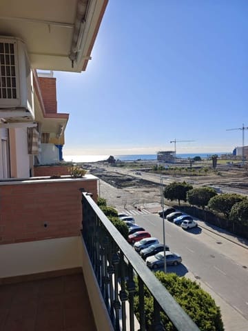 4 bedroom Flat for sale in Torre del Mar, Vélez-Málaga with garage - € 484,900 (Ref: 10011828)