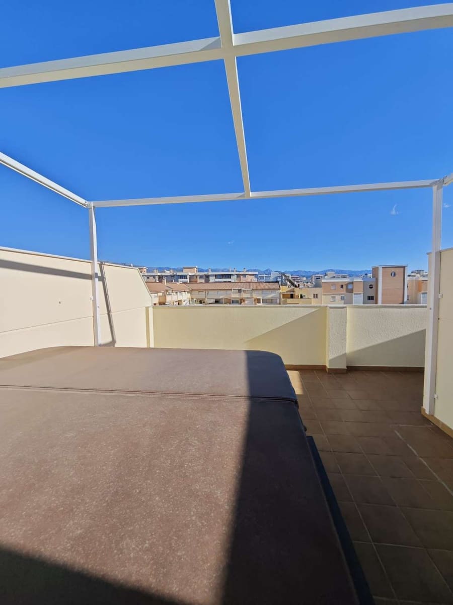 4 bedroom Flat for sale in Torre del Mar with garage - € 484,900 (Ref: 10011828)