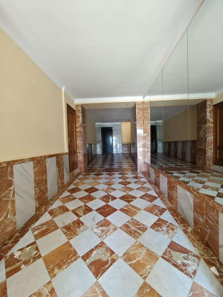 4 bedroom Flat for sale in Torre del Mar with garage - € 484,900 (Ref: 10011828)
