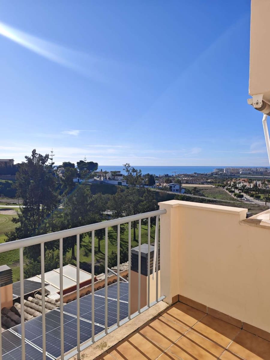 Piso de 3 habitaciones en Caleta de Vélez en venta con piscina garaje - 400.000 € (Ref: 10011829)
