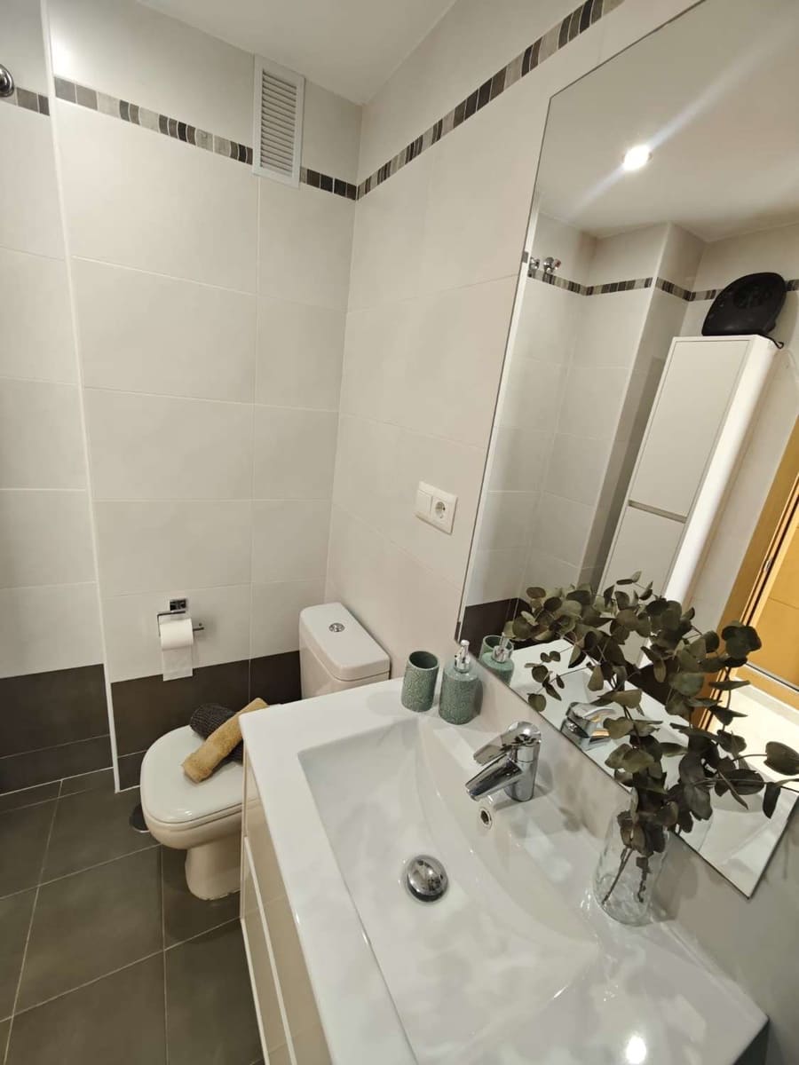 Piso de 3 habitaciones en Caleta de Vélez en venta con piscina garaje - 400.000 € (Ref: 10011829)