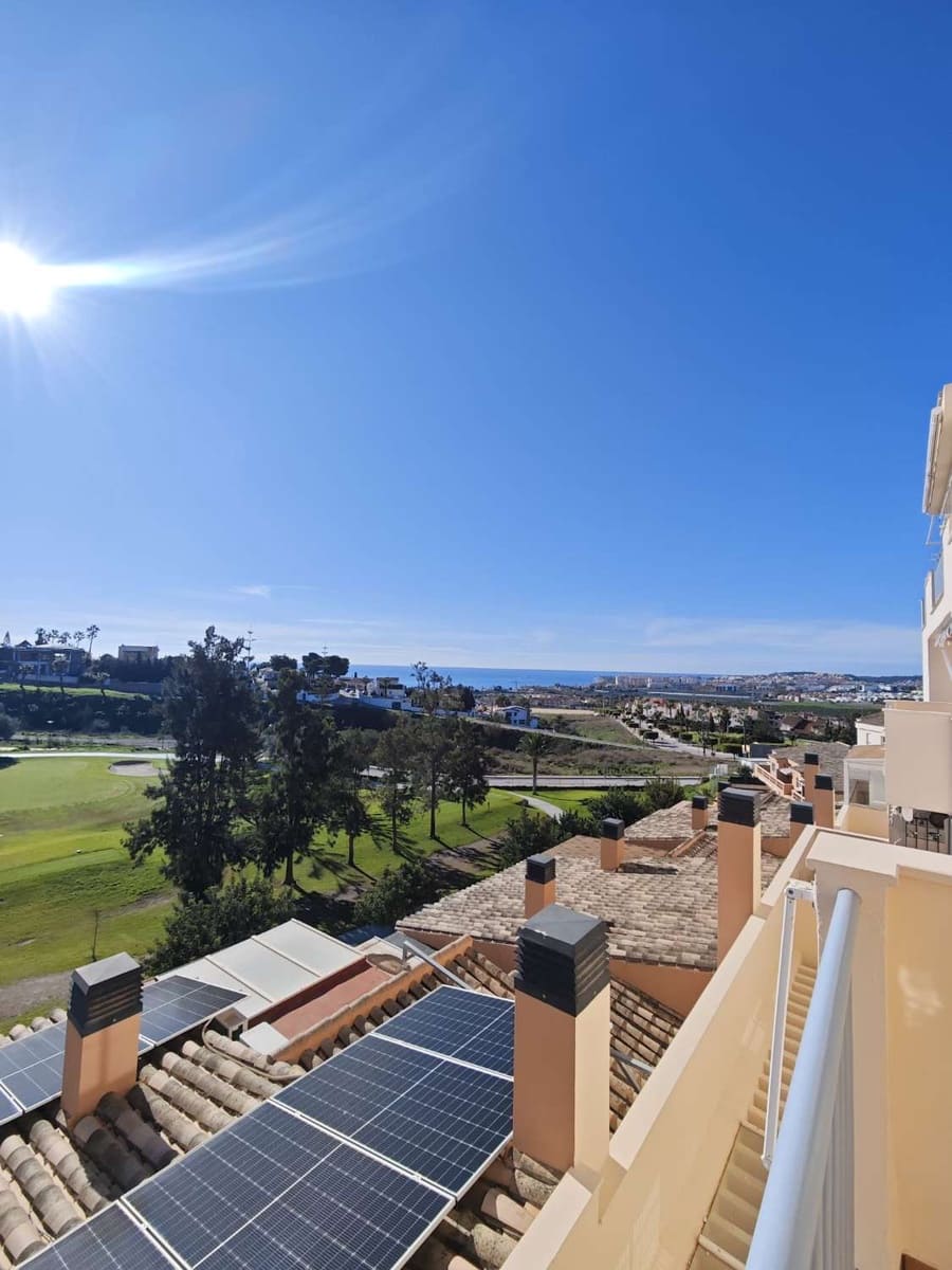 Piso de 3 habitaciones en Caleta de Vélez en venta con piscina garaje - 400.000 € (Ref: 10011829)