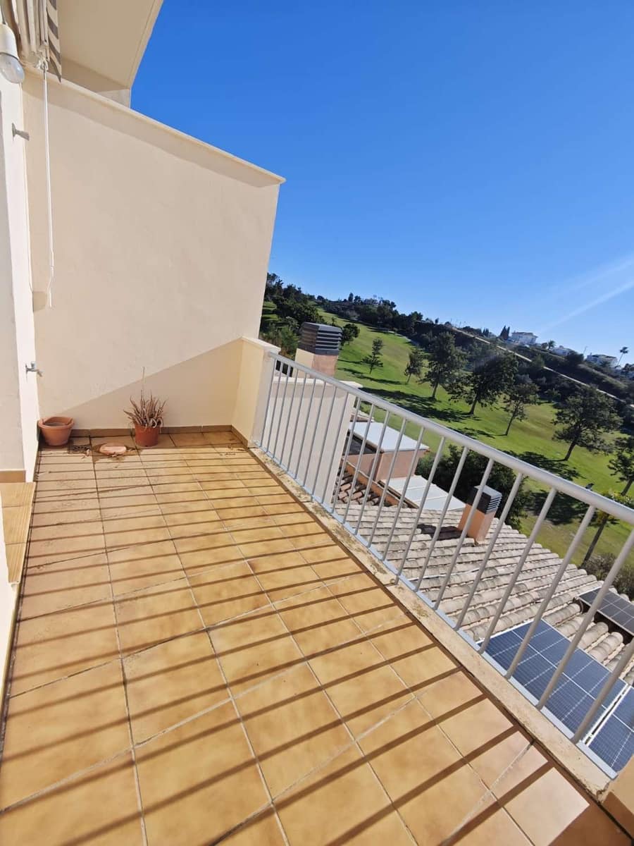 Piso de 3 habitaciones en Caleta de Vélez en venta con piscina garaje - 400.000 € (Ref: 10011829)