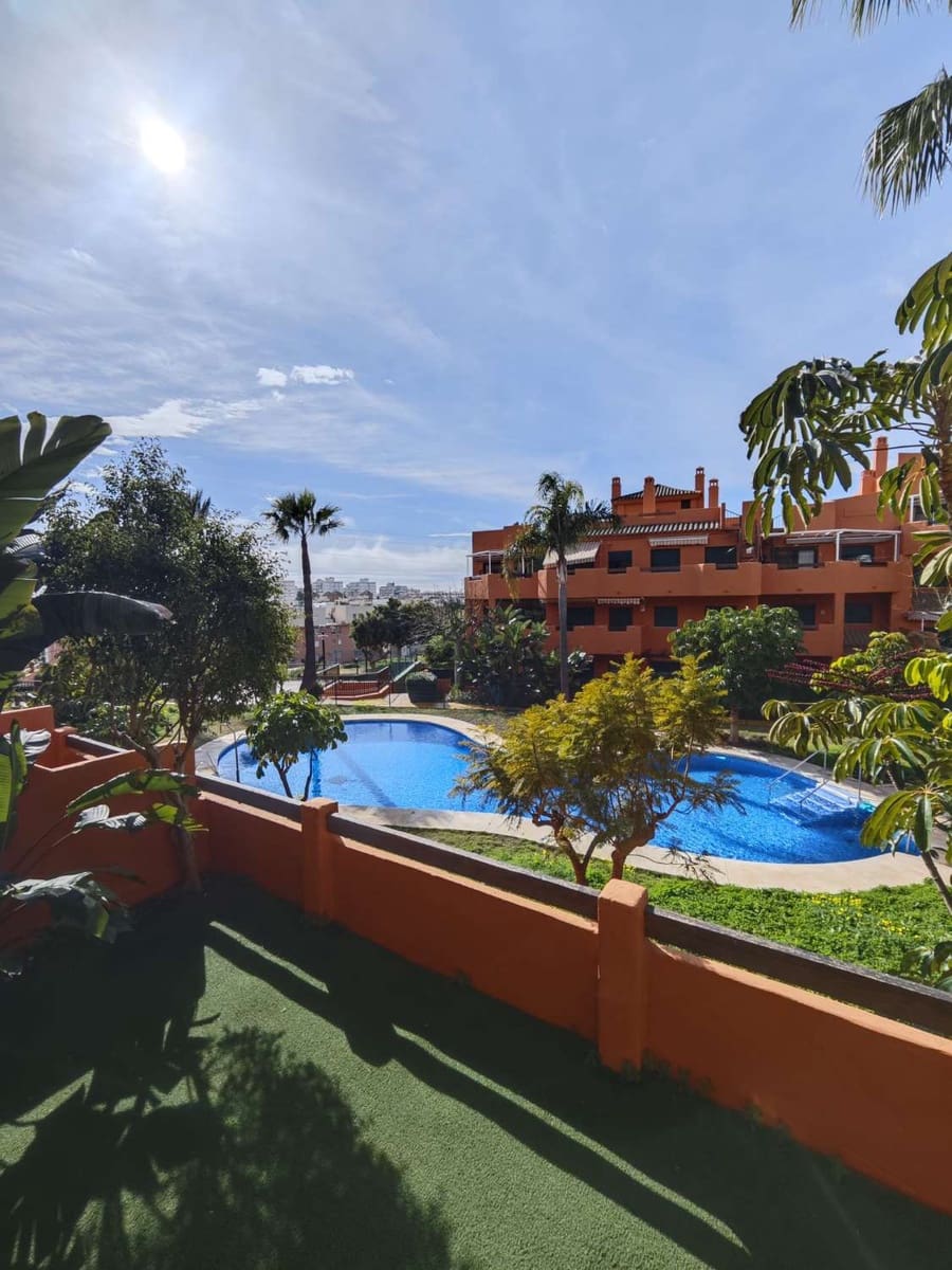 3 bedroom Flat for sale in Torre del Mar with pool garage - € 409,900 (Ref: 10011830)