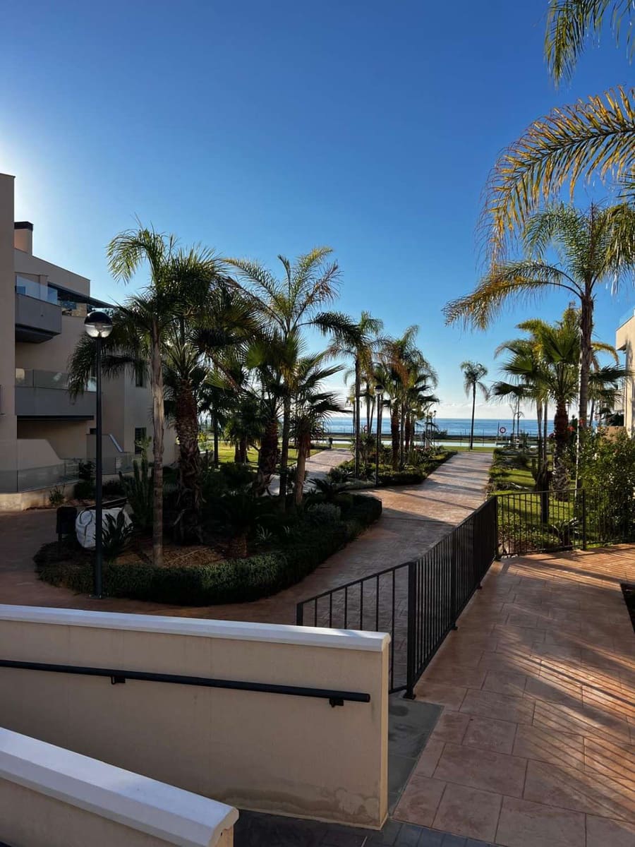 2 bedroom Flat for sale in Almayate with pool garage - € 444,900 (Ref: 10011831)