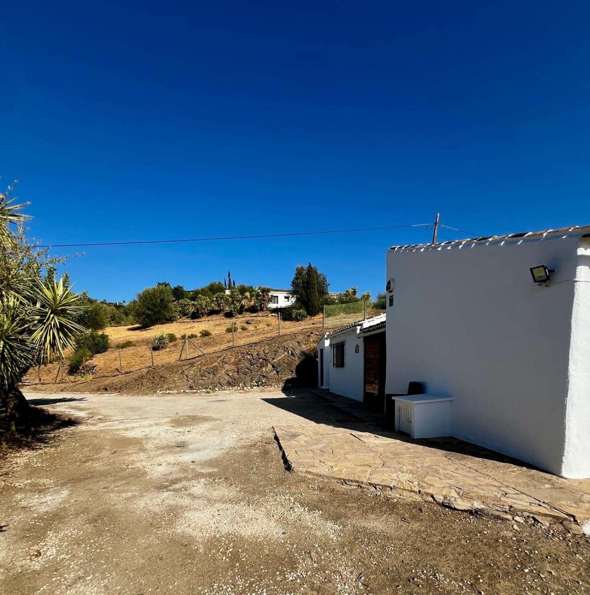 3 bedroom Villa for sale in Vinuela with pool - € 475,000 (Ref: 10011832)