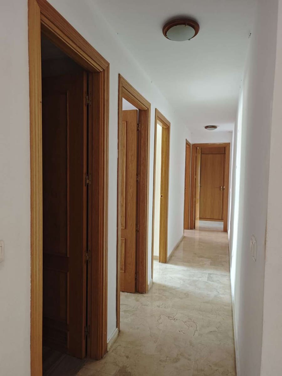 Piso de 4 habitaciones en Caleta de Vélez en venta con piscina garaje - 370.000 € (Ref: 10011833)