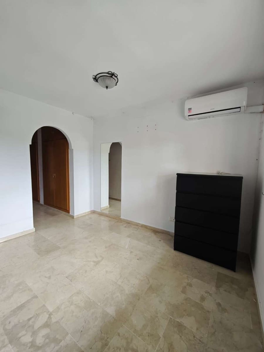 Piso de 4 habitaciones en Caleta de Vélez en venta con piscina garaje - 370.000 € (Ref: 10011833)