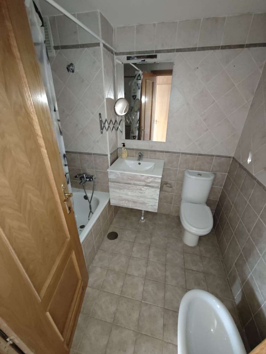 Piso de 4 habitaciones en Caleta de Vélez en venta con piscina garaje - 370.000 € (Ref: 10011833)