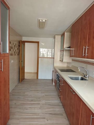 Piso de 4 habitaciones en Caleta de Vélez, Vélez-Málaga en venta con piscina garaje - 370.000 € (Ref: 10011833)
