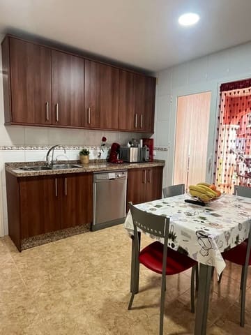 4 sypialnia Willa na sprzedaż w Torre del Mar, Vélez-Málaga z basenem garażem - 485 000 € (Ref: 10011834)