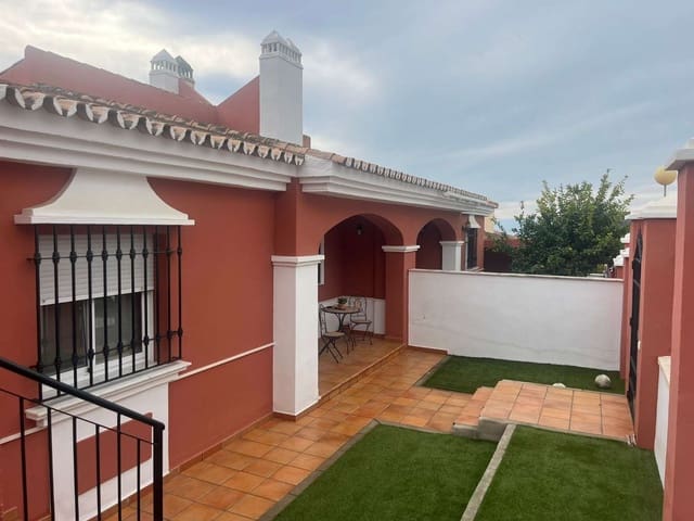 4 sypialnia Willa na sprzedaż w Torre del Mar, Vélez-Málaga z basenem garażem - 485 000 € (Ref: 10011834)