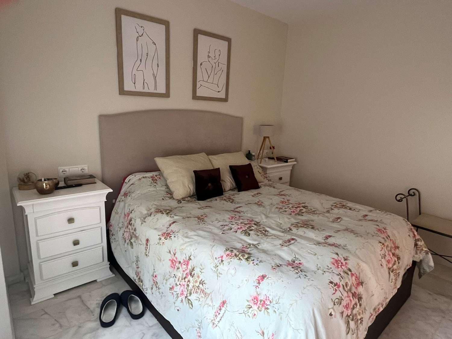 4 sypialnia Willa na sprzedaż w Torre del Mar z basenem garażem - 485 000 € (Ref: 10011834)