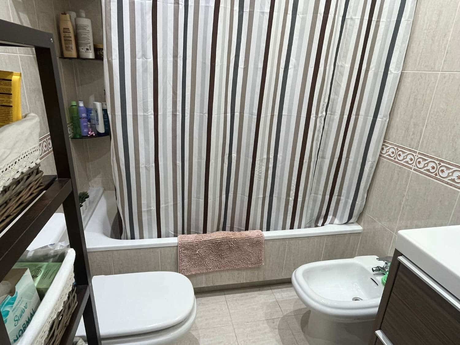4 sypialnia Willa na sprzedaż w Torre del Mar z basenem garażem - 485 000 € (Ref: 10011834)