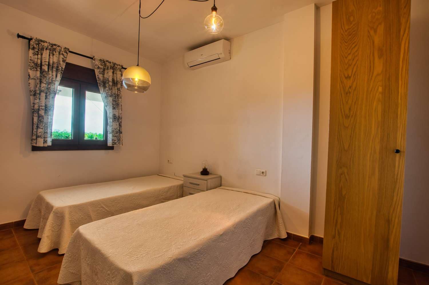 3 sypialnia Finka/Dom wiejski na sprzedaż w Periana z basenem garażem - 380 000 € (Ref: 10011836)