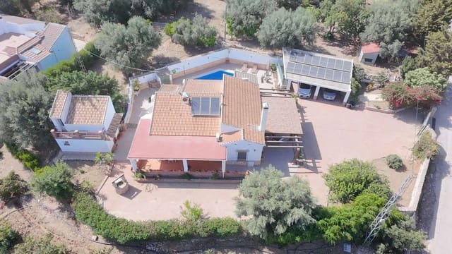 3 bedroom Villa for sale in Mondron, Periana with pool - € 380,000 (Ref: 10011837)