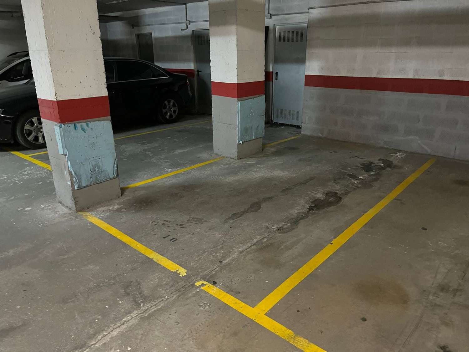 Garage till salu i Velez-Malaga - 26 000 € (Ref: 10011839)