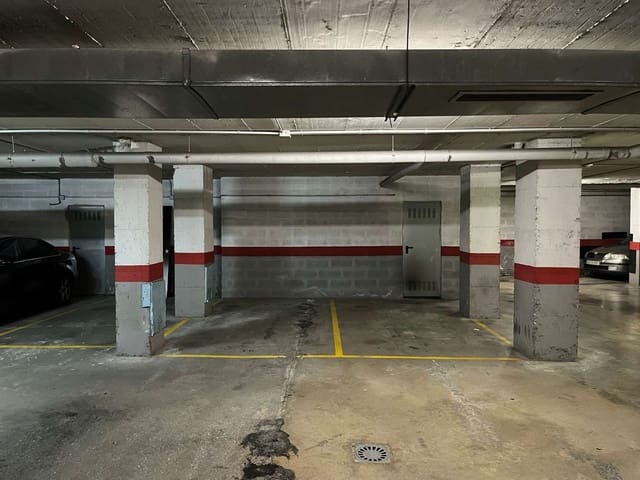 Garage till salu i Vélez-Málaga - 26 000 € (Ref: 10011839)
