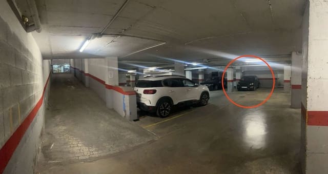 Garage till salu i Vélez-Málaga - 26 000 € (Ref: 10011839)
