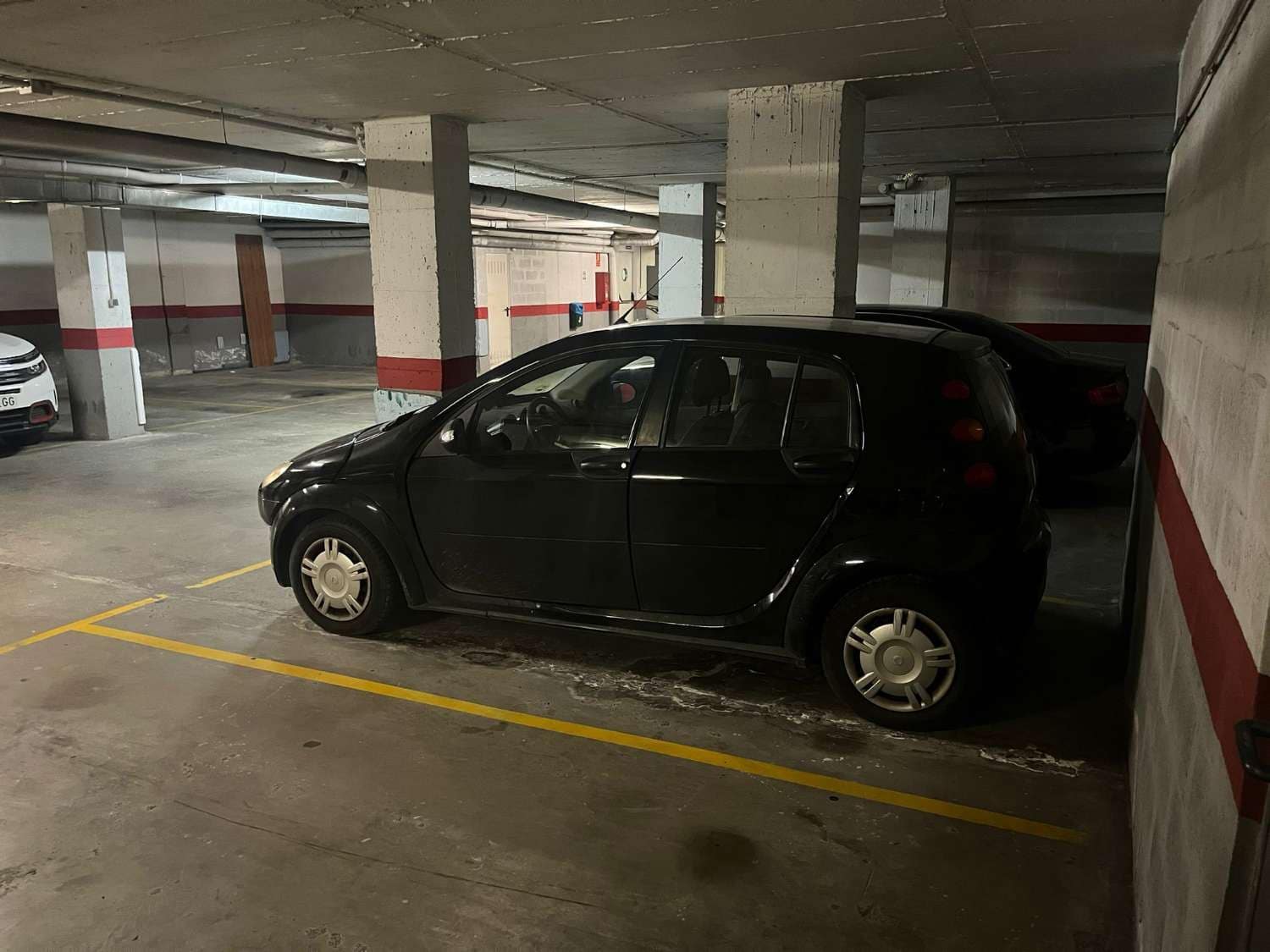 Garage till salu i Velez-Malaga - 26 000 € (Ref: 10011839)
