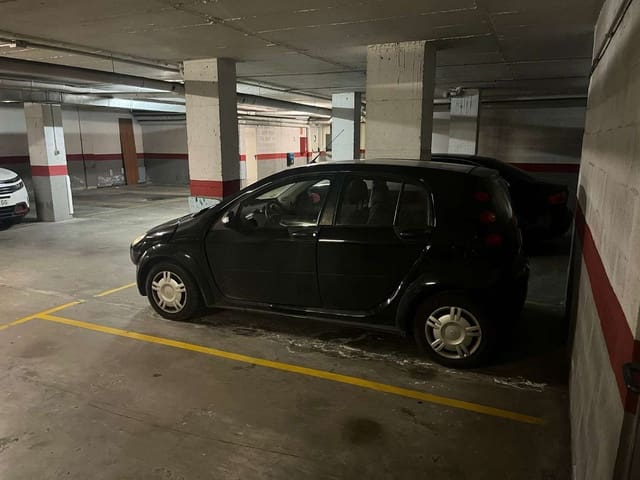 Garage till salu i Vélez-Málaga - 26 000 € (Ref: 10011839)