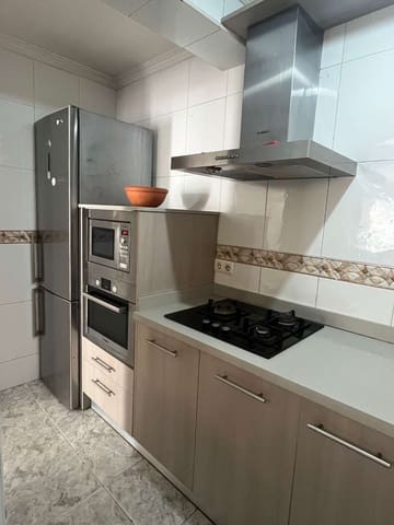 3 bedroom Flat for sale in Torre del Mar, Vélez-Málaga with garage - € 328,000 (Ref: 10011840)