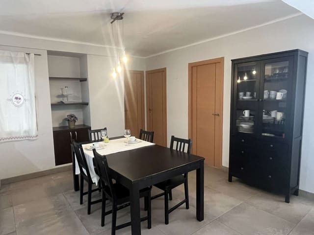 3 bedroom Flat for sale in Torre del Mar, Vélez-Málaga with garage - € 328,000 (Ref: 10011840)