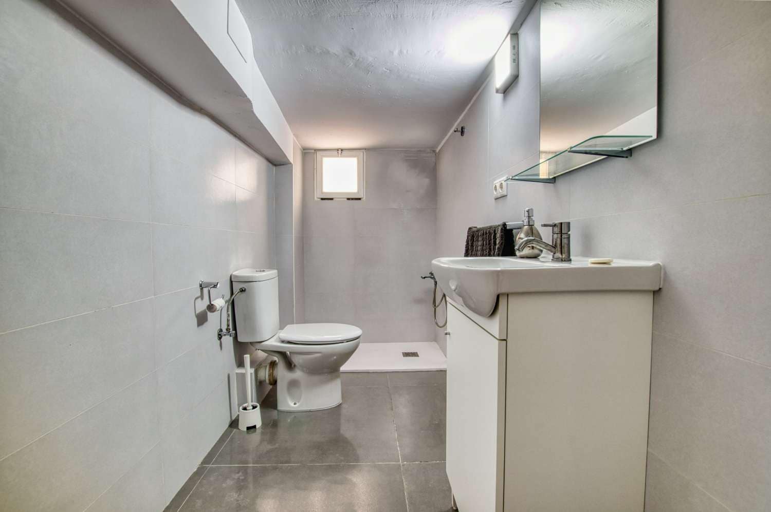 Local Comercial en Vélez-Málaga en venta - 155.000 € (Ref: 10011842)
