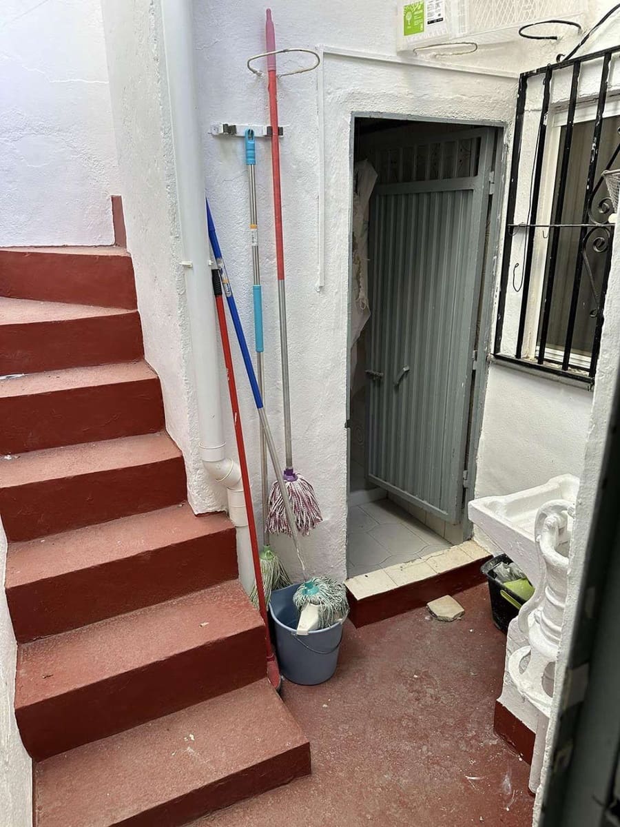 2 bedroom Townhouse for sale in Torre del Mar - € 250,000 (Ref: 10011845)