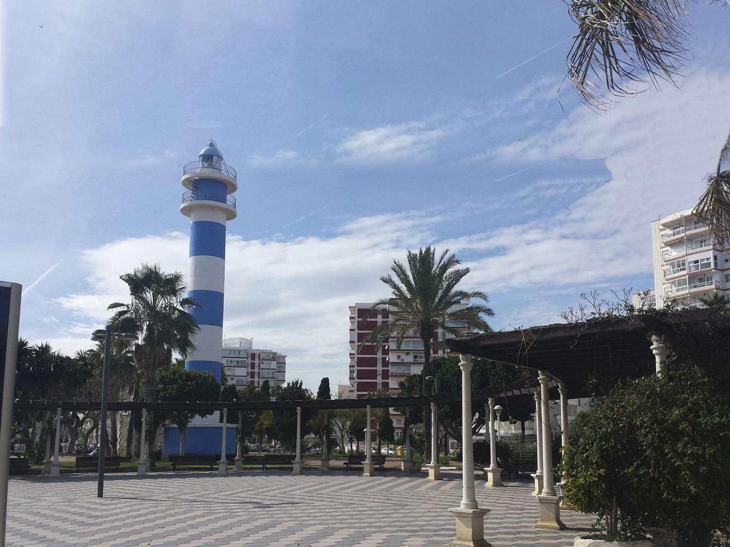 2 bedroom Townhouse for sale in Torre del Mar - € 250,000 (Ref: 10011845)