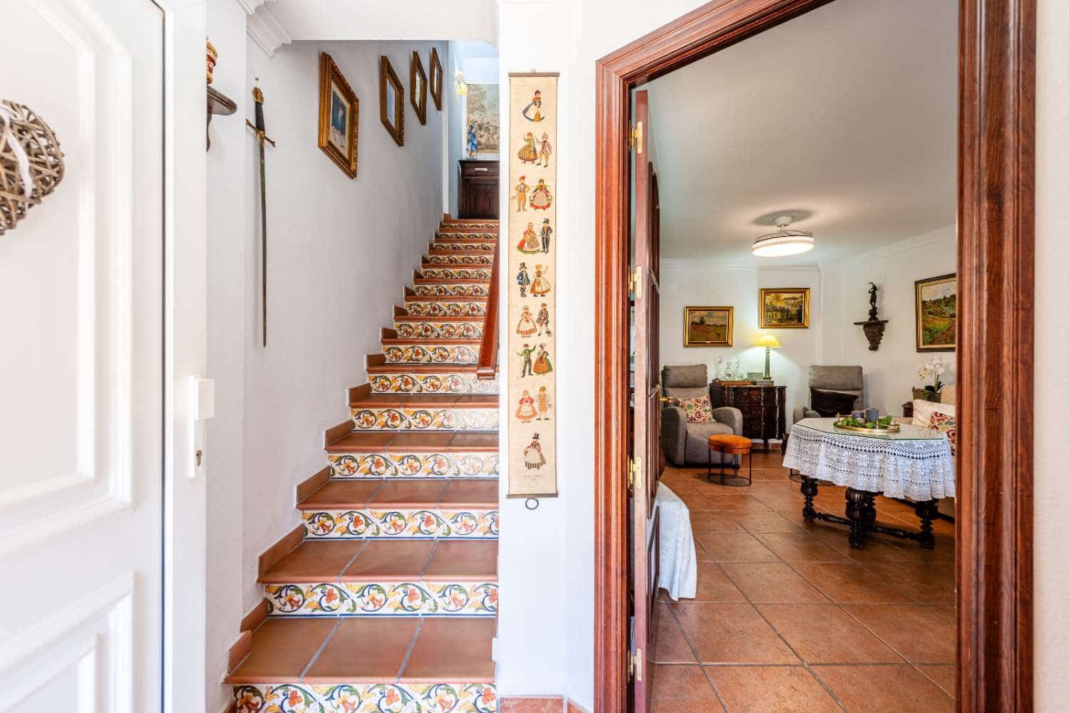 4 sovrum Radhus till salu i Torre del Mar med garage - 396 900 € (Ref: 10012794)