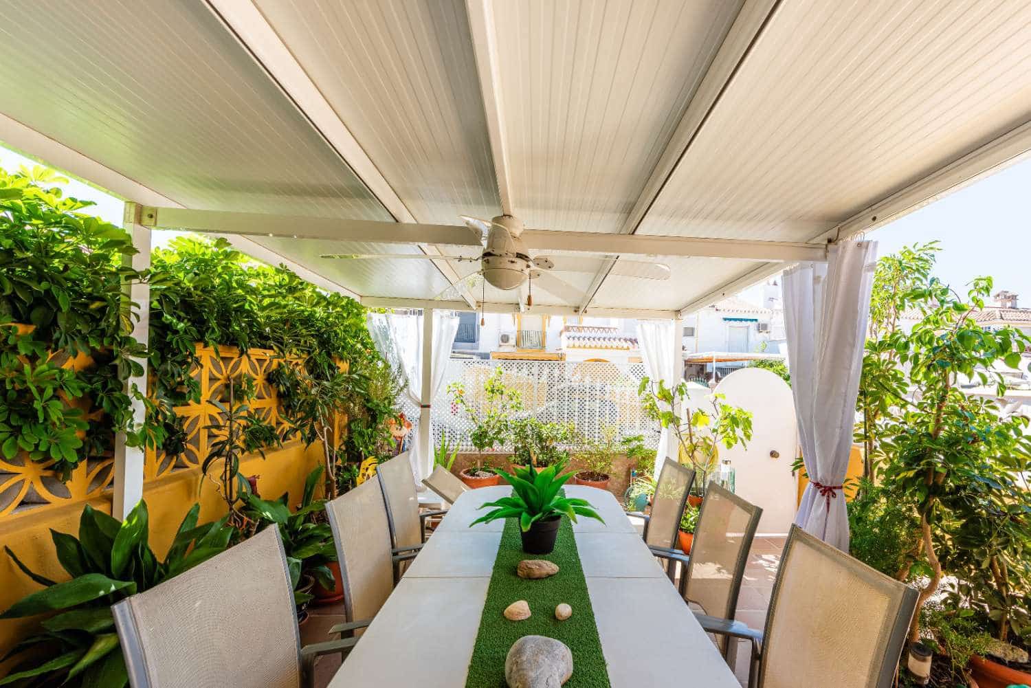 4 sovrum Radhus till salu i Torre del Mar med garage - 396 900 € (Ref: 10012794)